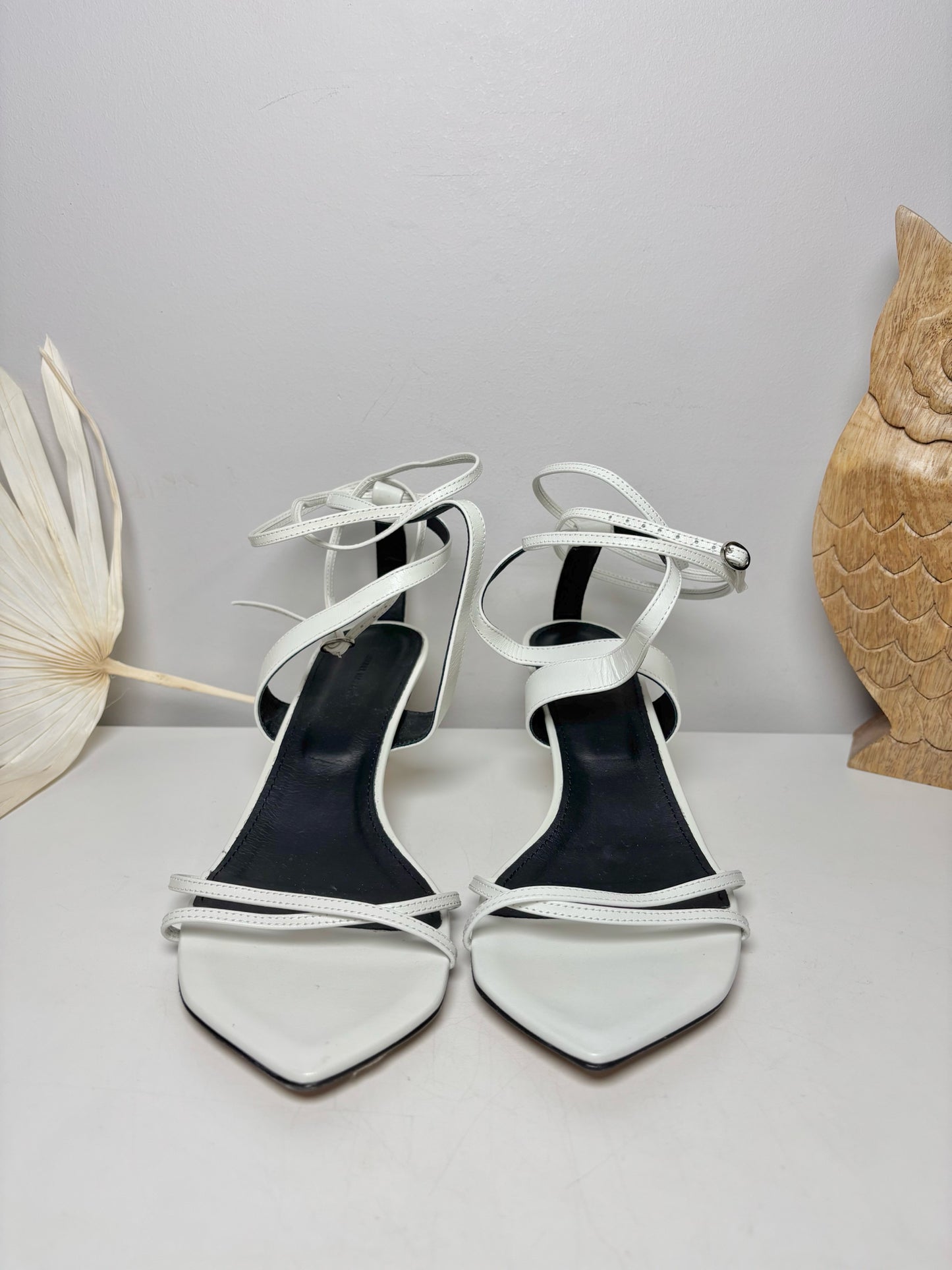 W Shoe Size 39 (9 US) Isabel Marant White Leather Cowhide NWT Sandals