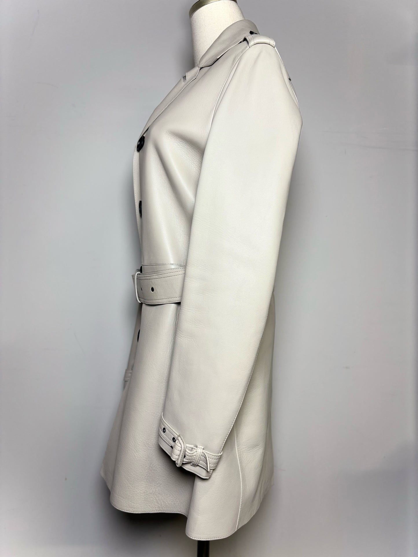 Women Size 46 (10, US) Burberry Prorsum Beige Solid Lambskin Coat