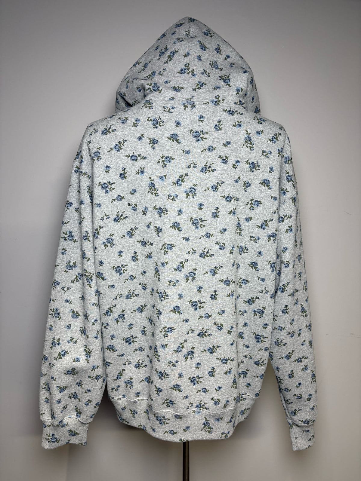 Men's Size XL Supreme Gray Floral Print 2023 Viral Collector's Pre-Owned Zip-Up Hoodie Sweatshirt