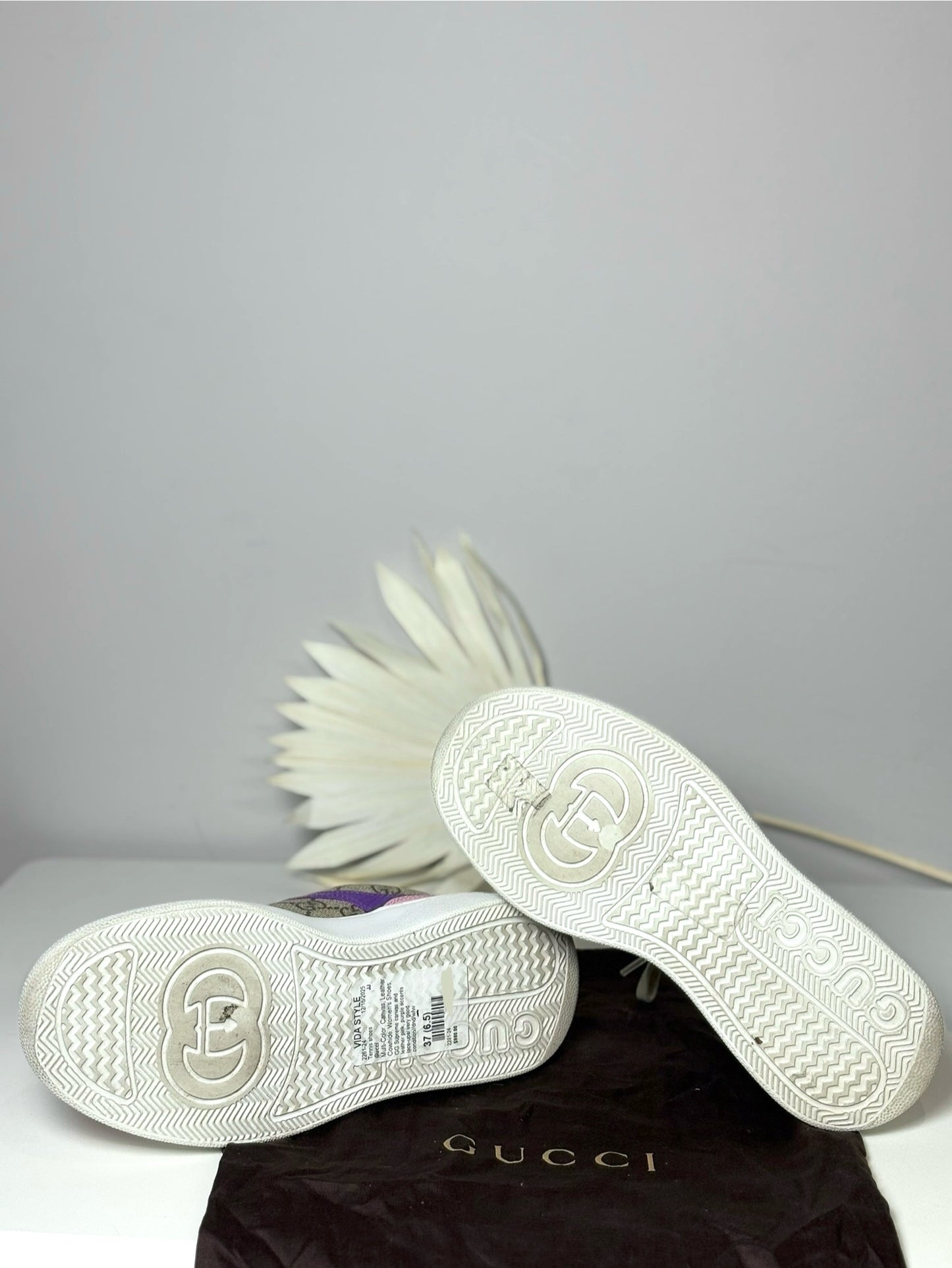 W Shoe Size 37 (6.5) Gucci Supreme Multi-Color Canvas, Leather Sneakers