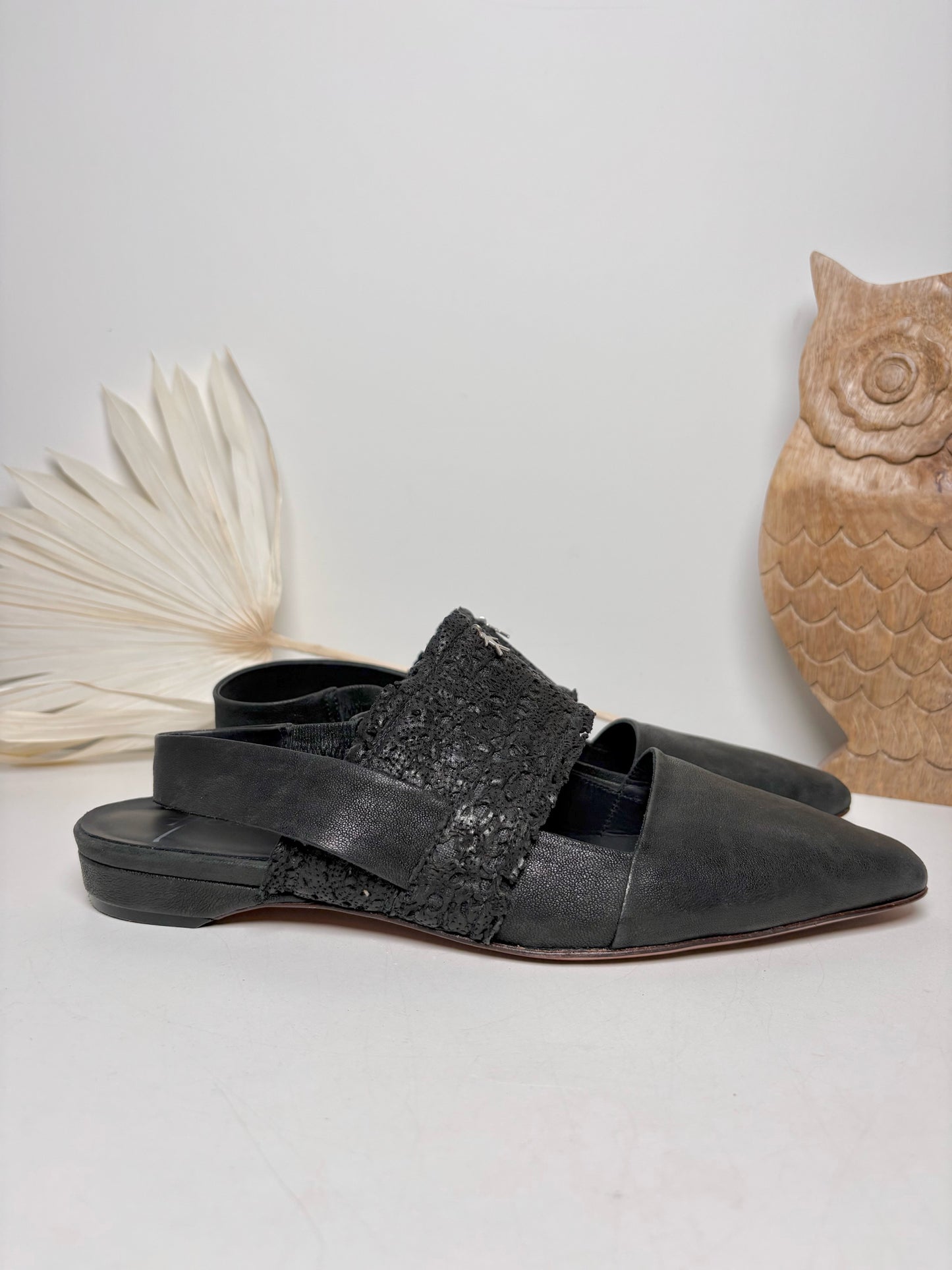 W Shoe Size 8.5 Henry Beguelin Black Leather Cowhide Sandals