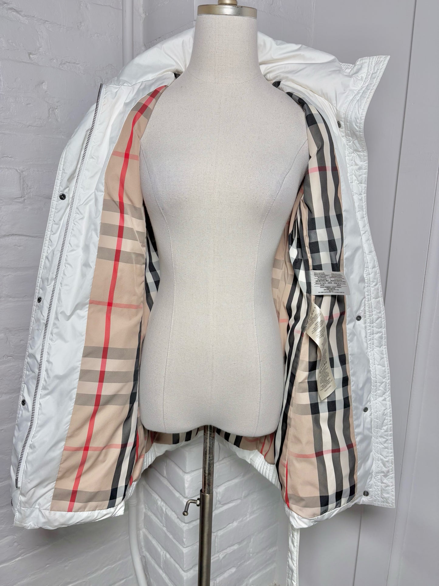 Women Size XS Burberry Brit White Goose Down Puffer Belted Coat