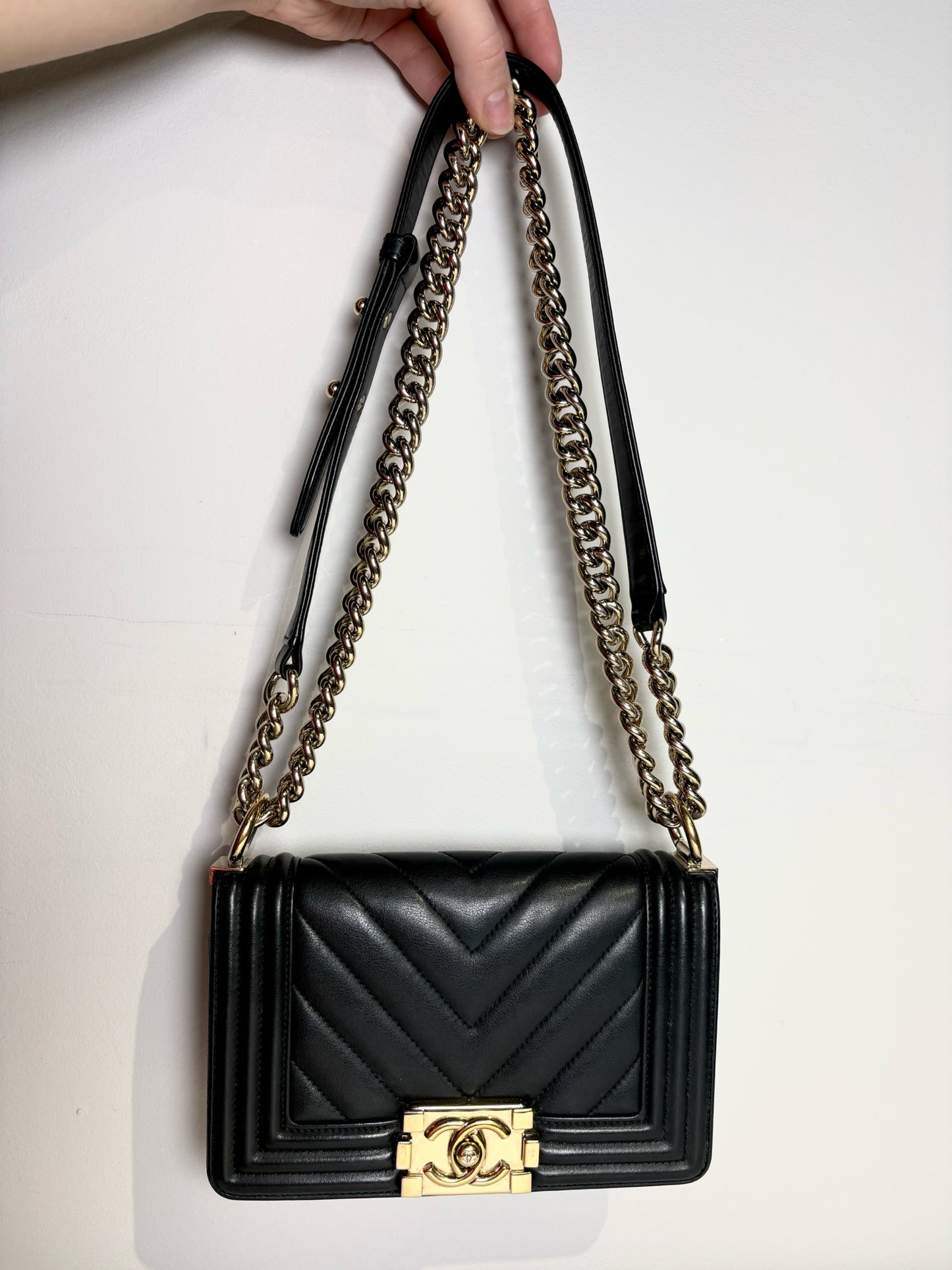 Chanel Small Boy Bag Quilted Calfskin, Ruthenium Black Pre-owned Purse
