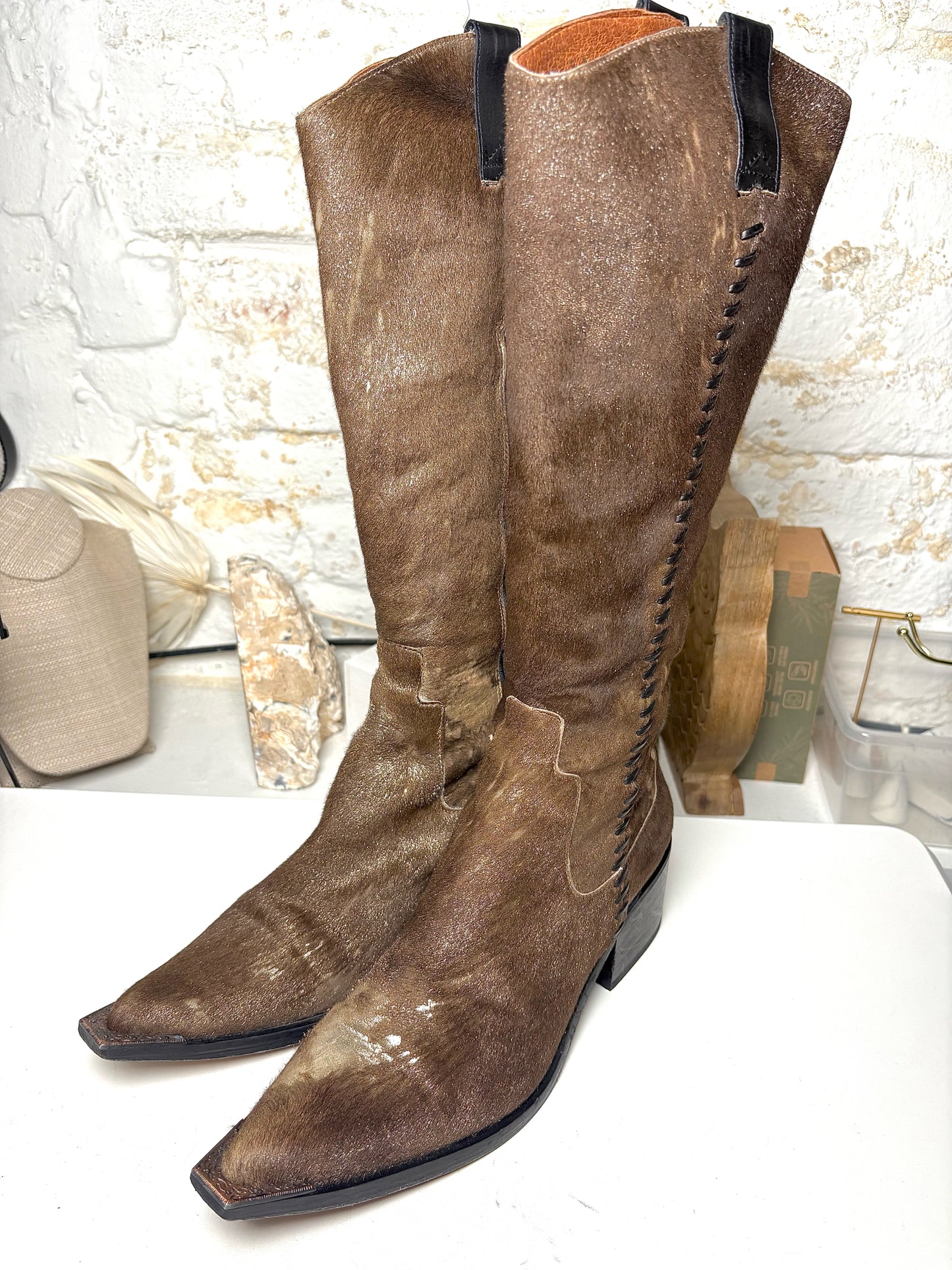 W Shoe Size 8.5 Donald J. Pliner Brown Leather Calf Hair Western Couture Boots