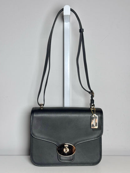 Women's Coach 2016 Page Shoulder Leather Pre-owned Black Bag