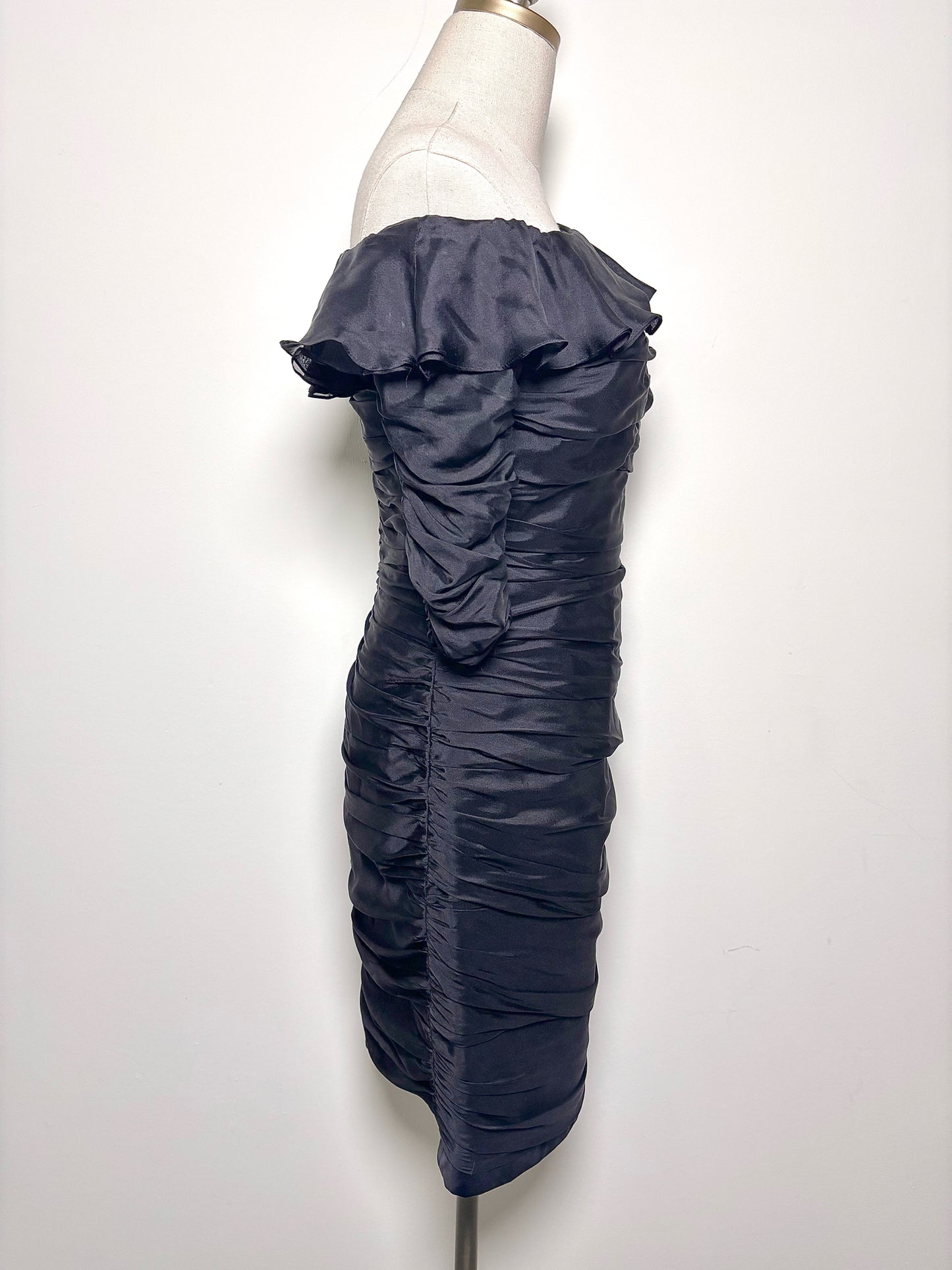 Cocktail Dress CARMEN MARC VALVO Black Tiered Ruffles Size 4