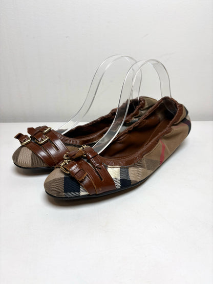 W Shoe Size 40 (10, US) Burberry multi brown Canvas, Leather Women's Flats