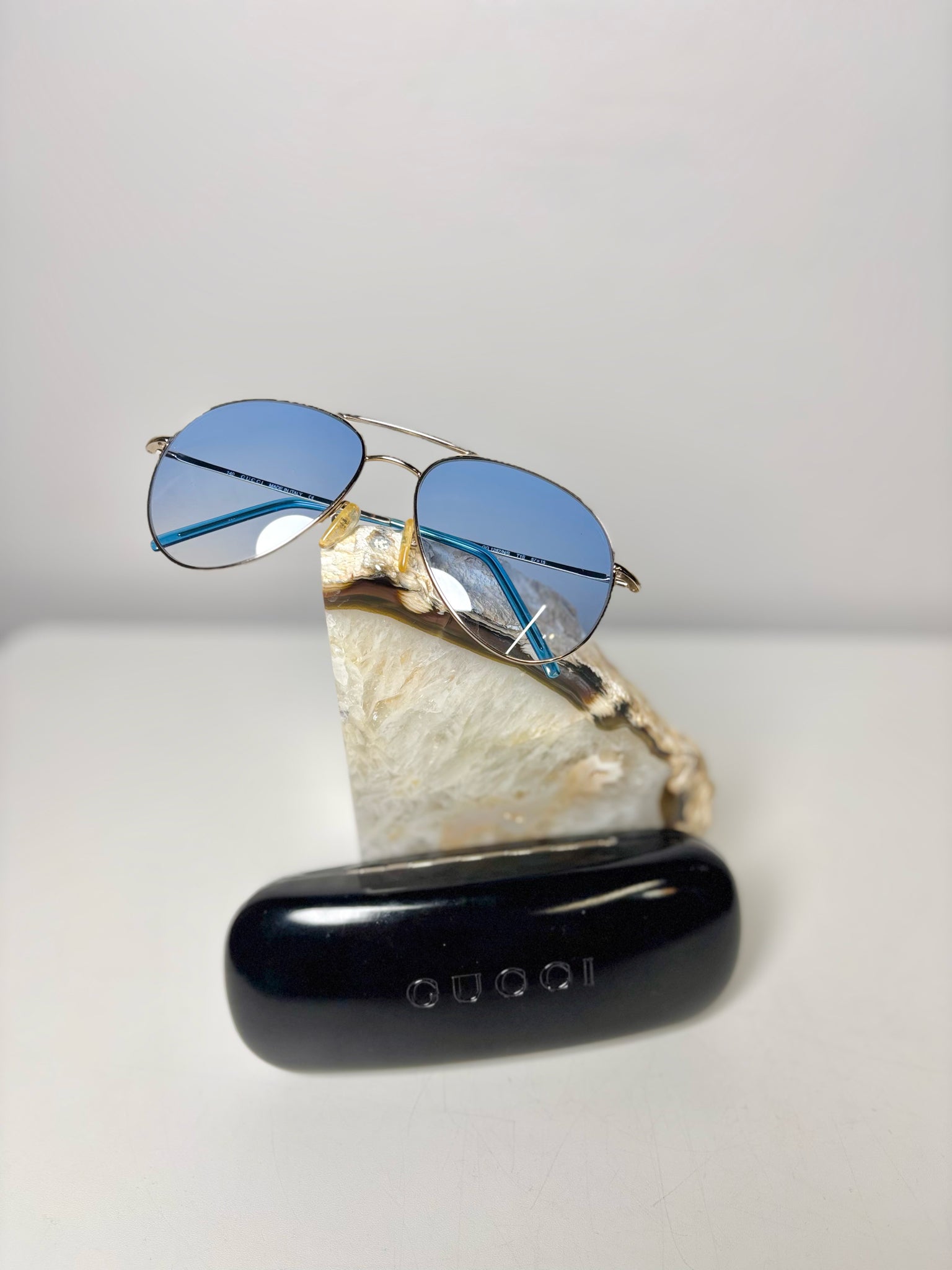 Gucci Silver Frame Aviator/Pilot Blue Lens Sunglasses – VIDA STYLE
