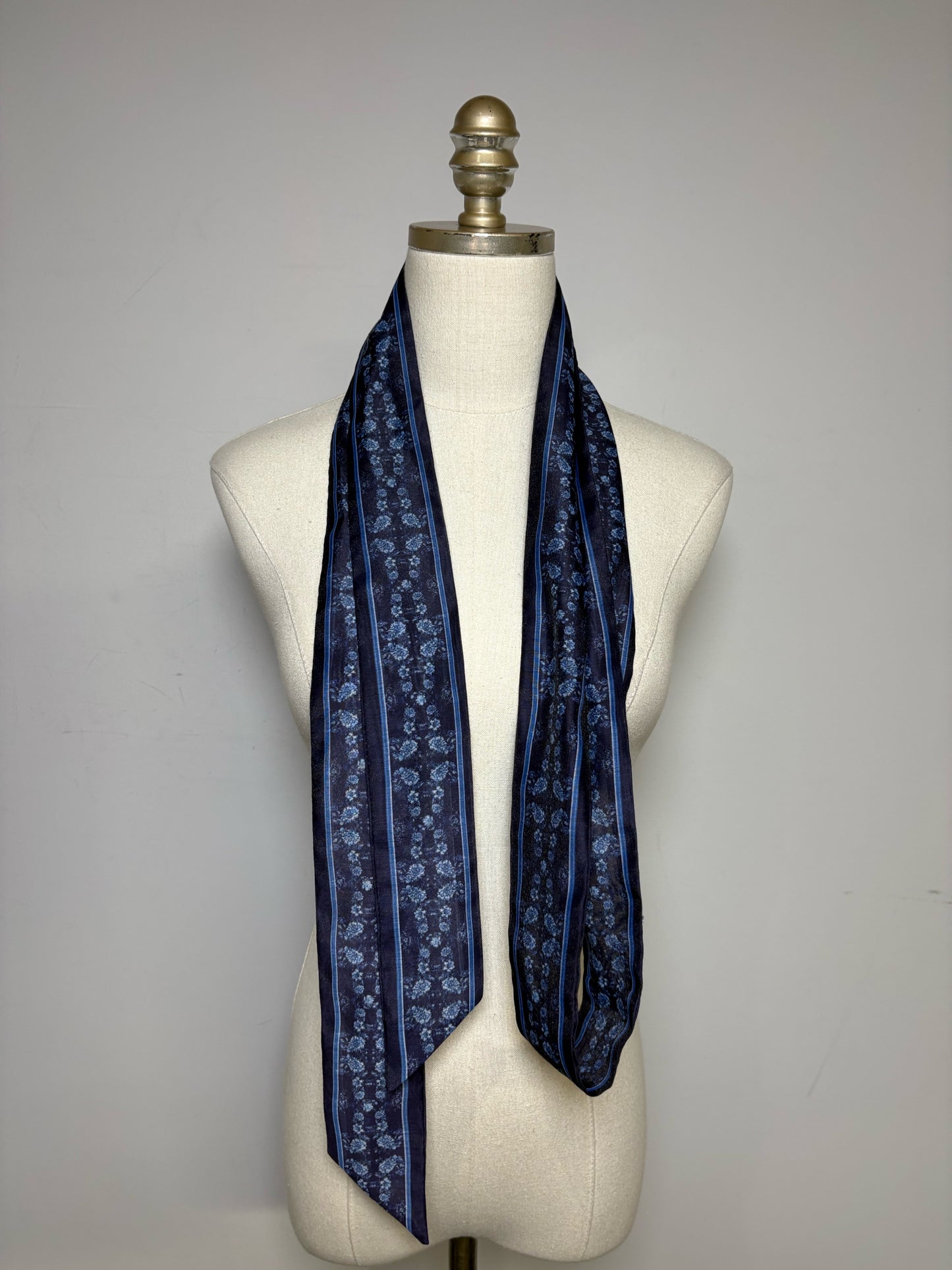 Size 12 Karen Millen Navy Blue & White Floral Women's Polyester Pre-owned Top