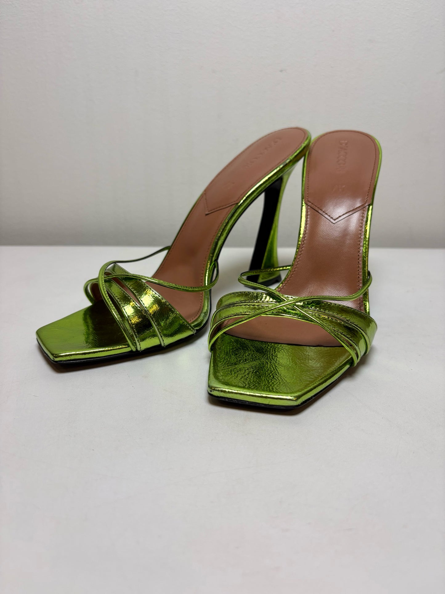 W Shoe Size 38 (7.5 - 8) D'Accori Bright Green "Lust Mules" Leather Calf Heels