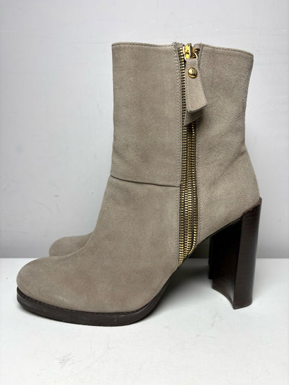 Women's Shoe Size 7 Stuart Weitzman Taupe Suede NWOT Pre-Owned Double Zip Boots