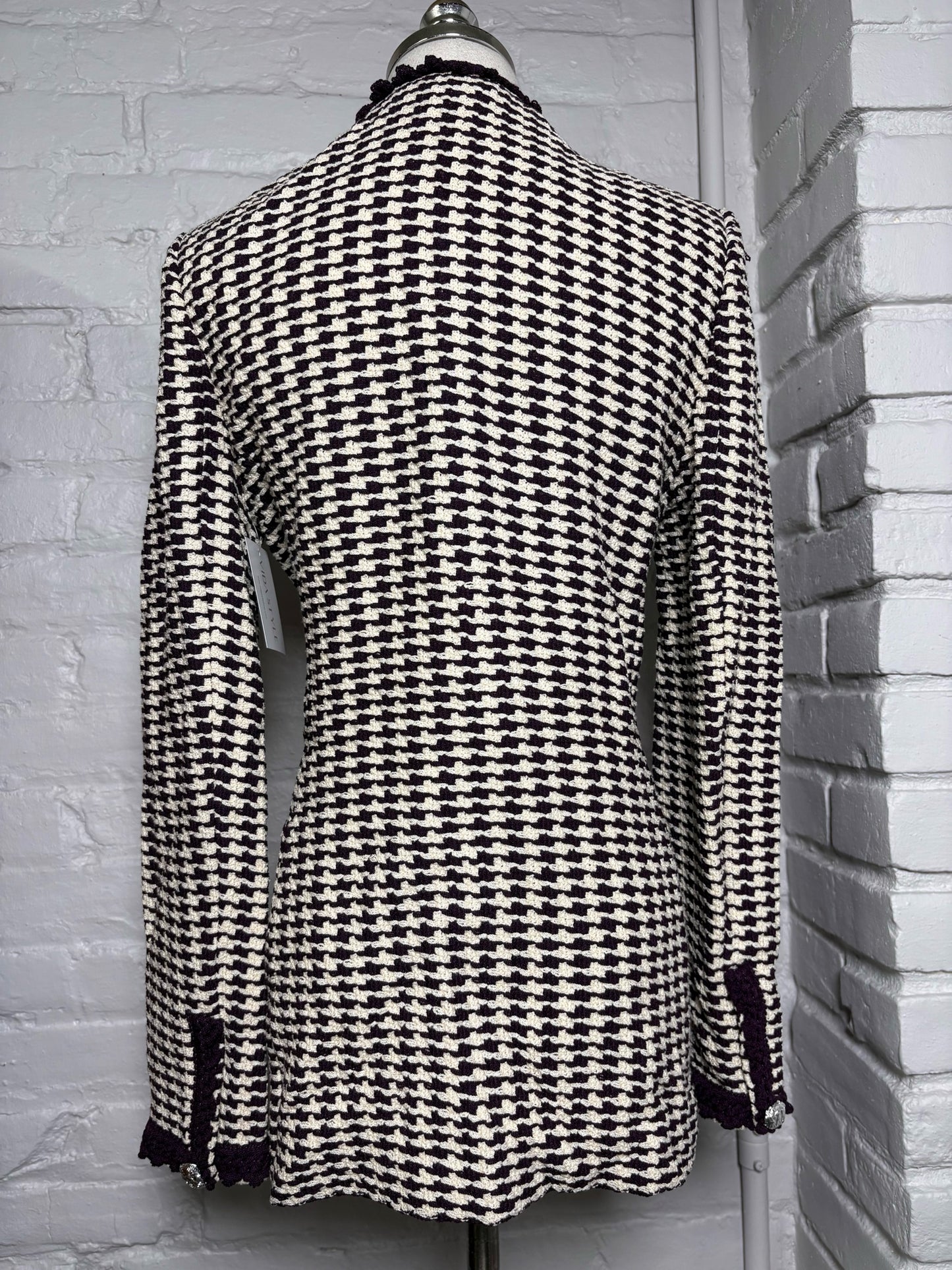 Women Size 6 St. John White, Purple Abstract Print Knit Jacket