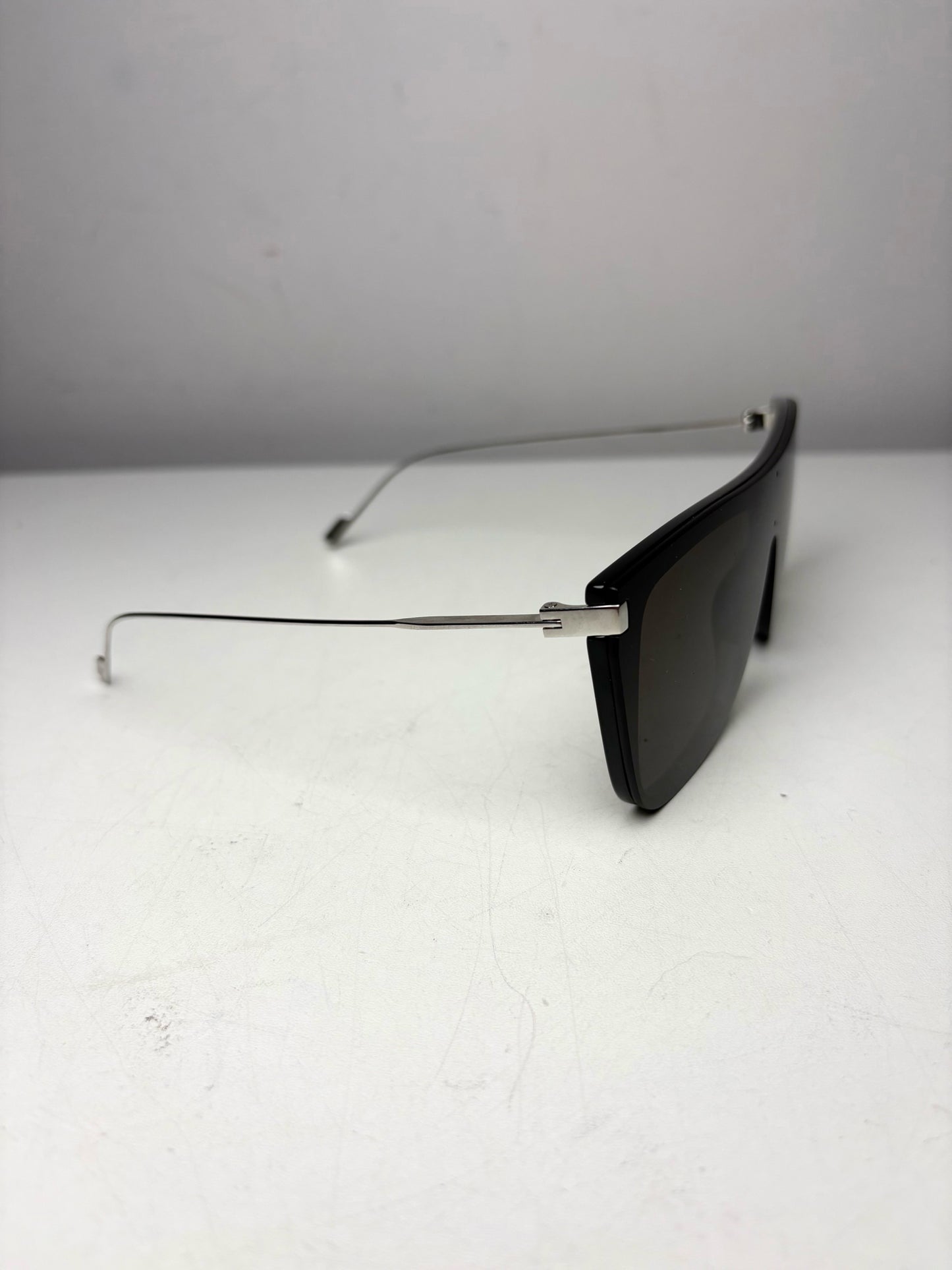 Saint Laurent Women's Pre-owned Black Acetate, Titanium Sunglasses