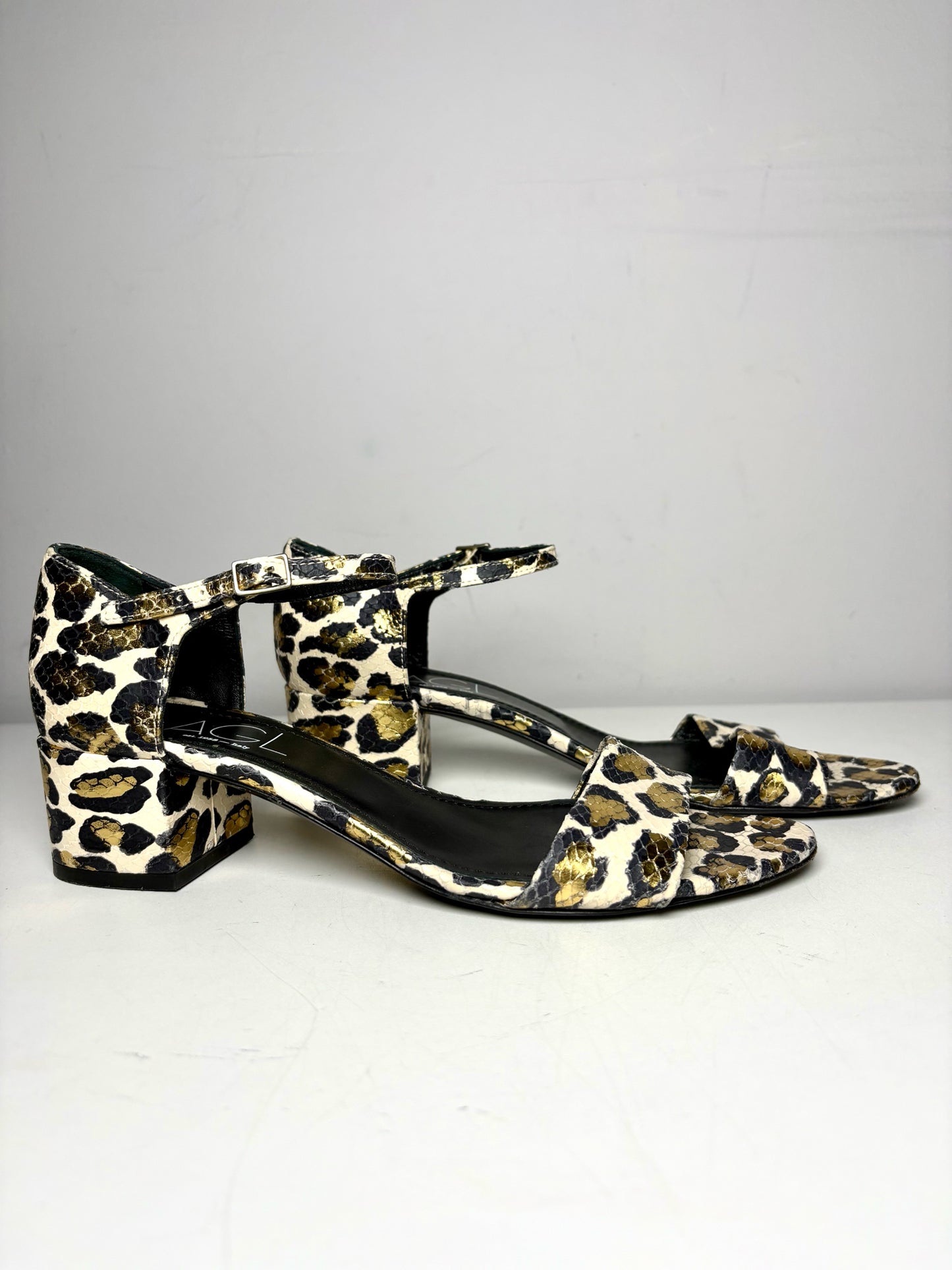 W Shoe Size 38 AGL Leopard Spots Metallic Sandal