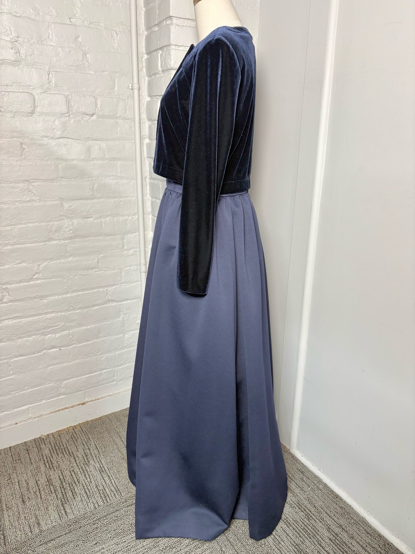Women Size 14 (Fits L) En Francais by Huey Waltzer Navy Blue Solid Vintage Gown