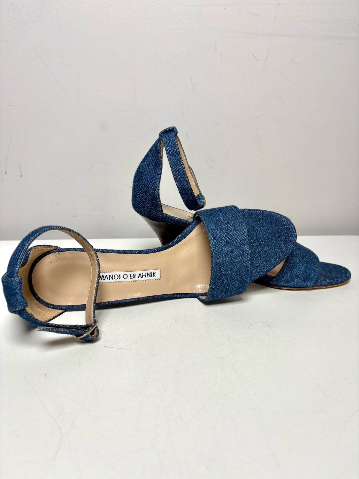 W Shoe Size 38 (8 US) Manolo Blahnik Wedge Heel Blue Cotton Pre-owned Sandals