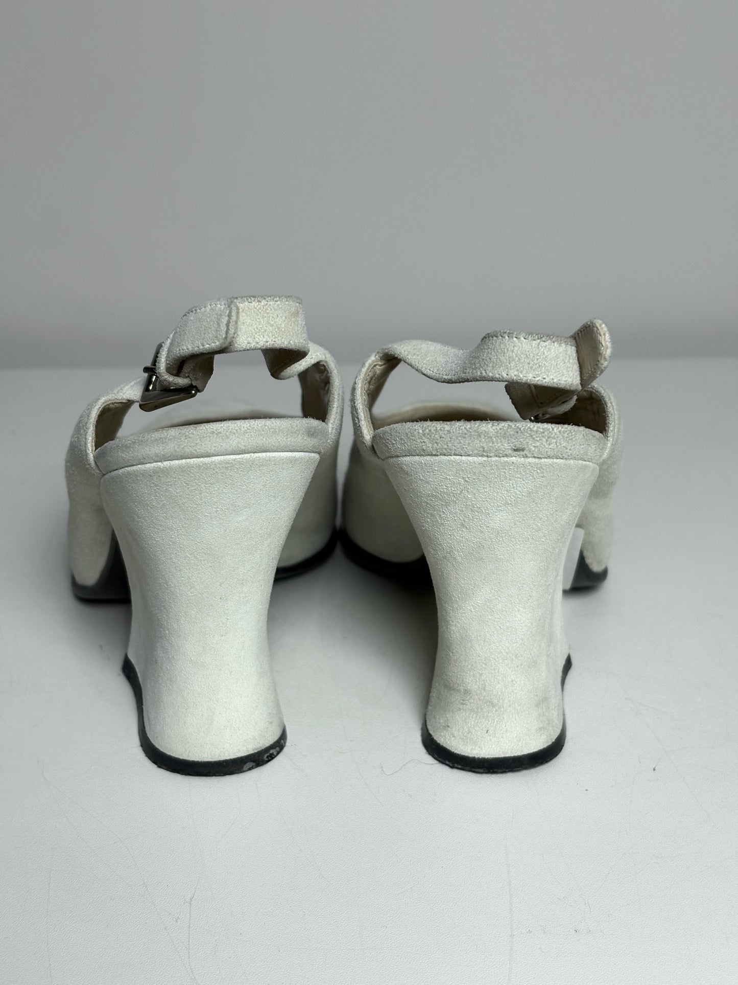 W Shoe Size 38 (8.5 US) Prada Bone/Cream Suede Curved Block Heel