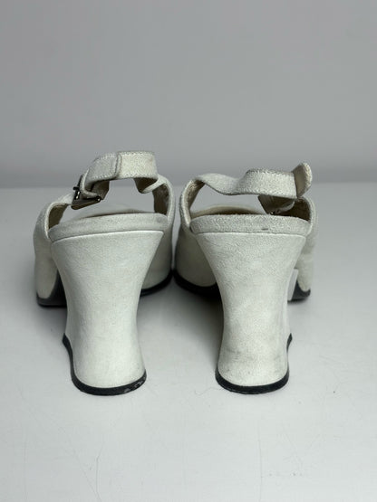W Shoe Size 38 (8.5 US) Prada Bone/Cream Suede Curved Block Heel