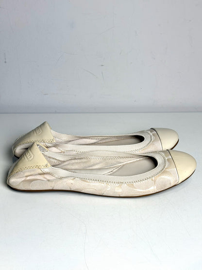 W Shoe Size 5.5 Coach Cream Canvas Patent Leather Trim Women's Pre-owned Flats