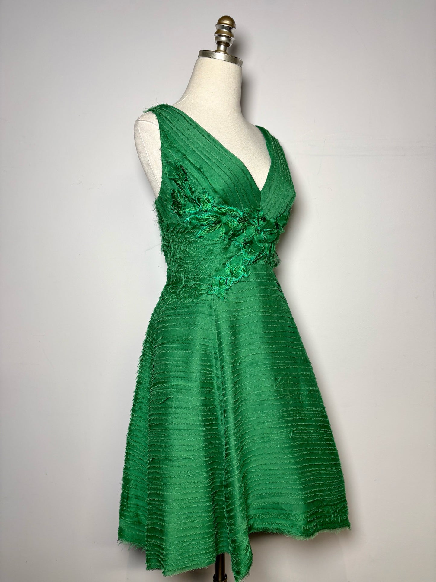 Women Size 12 Marchesa Notte Emerald Green Floral Applique Pre-owned, NWT Dress