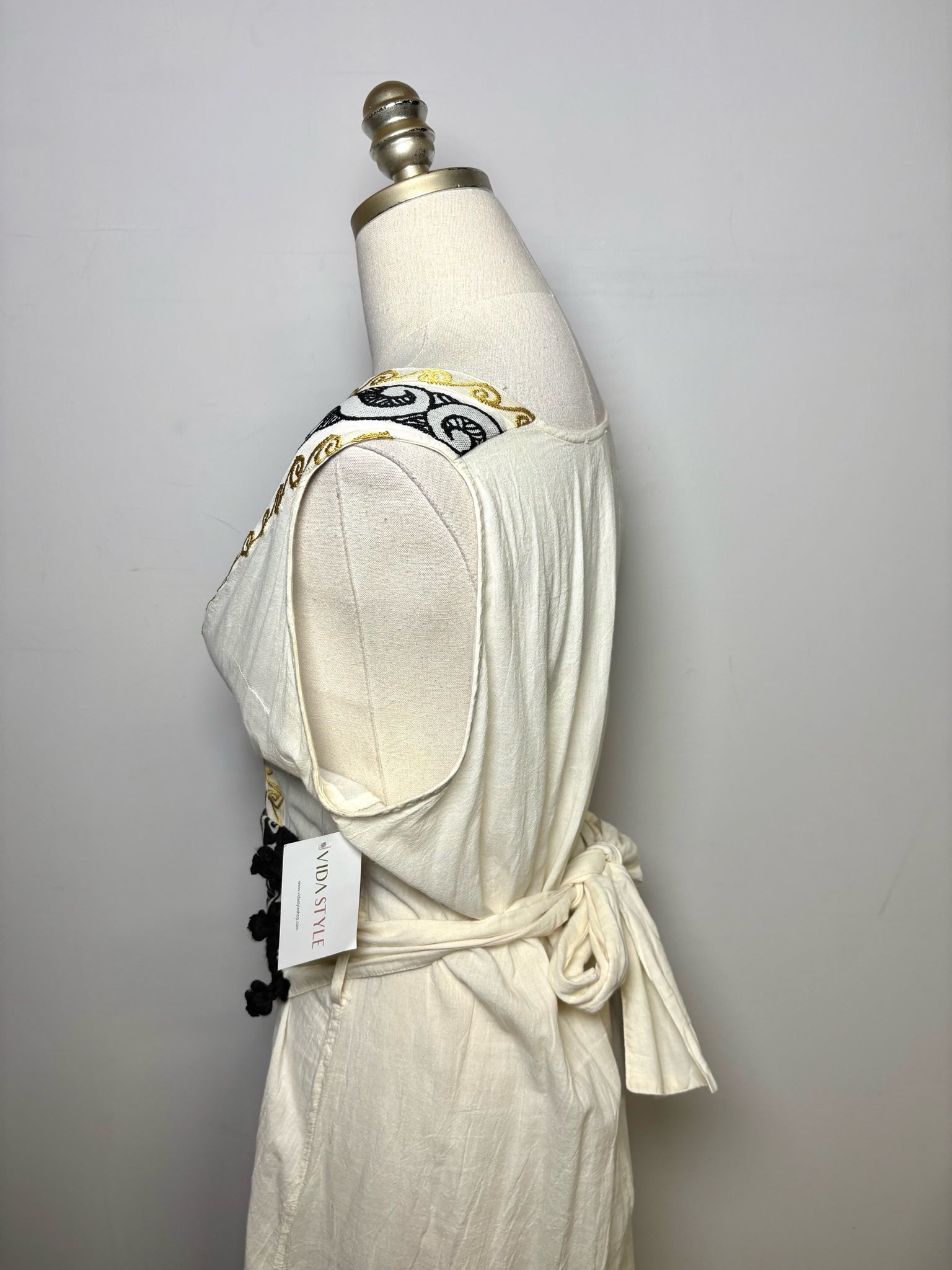 Women Size M NEMA Resort Wear Ivory Embroidered 100% Cotton Pre-owned – VIDA  STYLE SHOP
