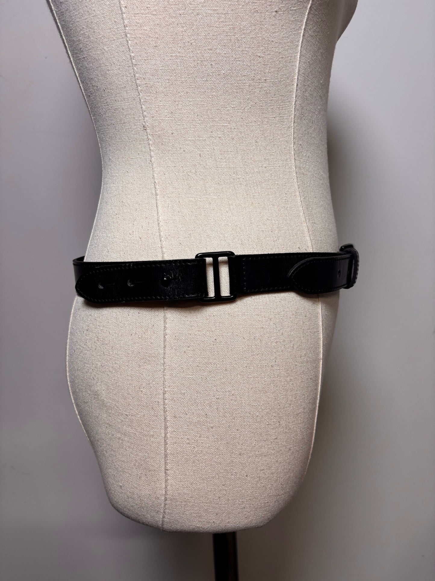 Women's Leather Burberry 26"-33" Black Pre-owned Belt