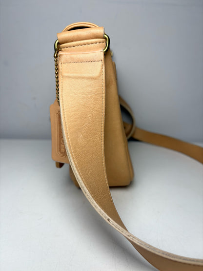 Women's Coach Solid Vintage Leather Pre-owned Tan Small Purse
