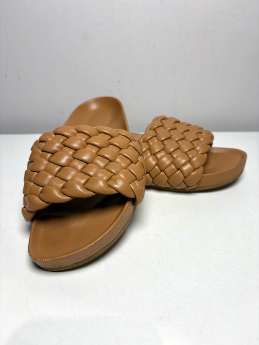 Women Shoe Size 38 (Est) Loeffler Randall Sonnie Tan/Camel Leather Pre-Owned Woven Lambskin Slides