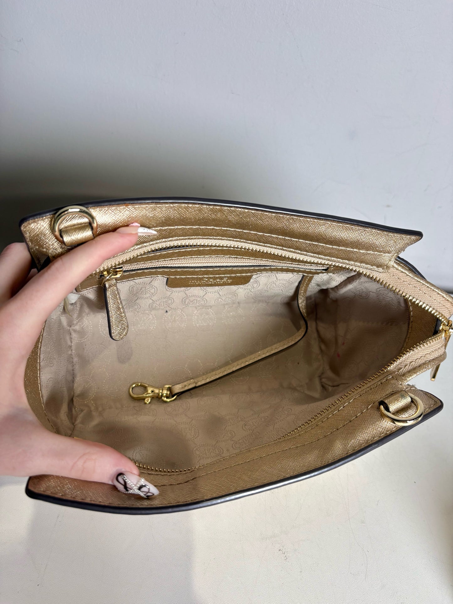 Women's Michael Kors Solid Leather Pre-owned Metallic Gold Small Purse