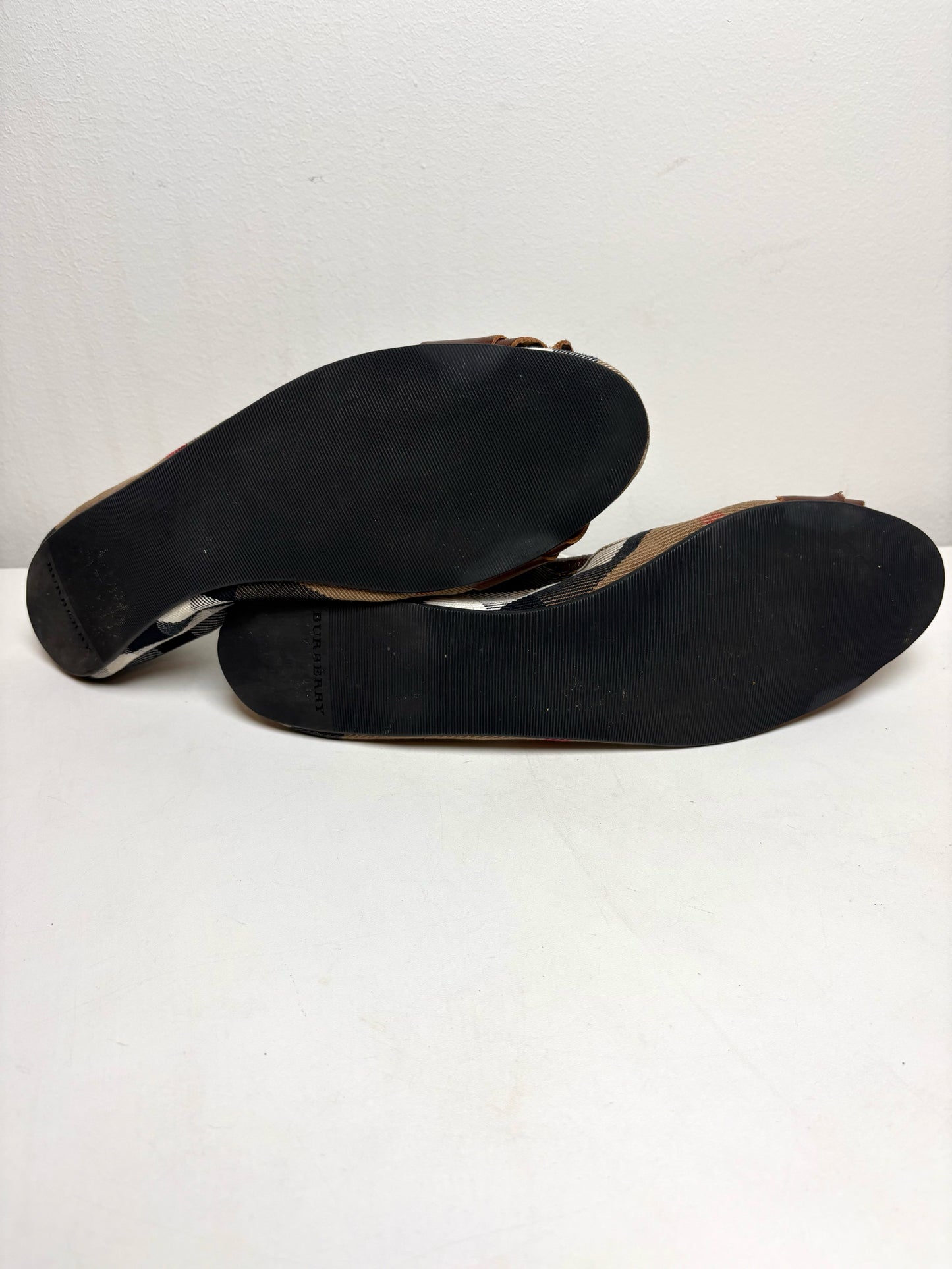 W Shoe Size 40 (10, US) Burberry multi brown Canvas, Leather Women's Flats