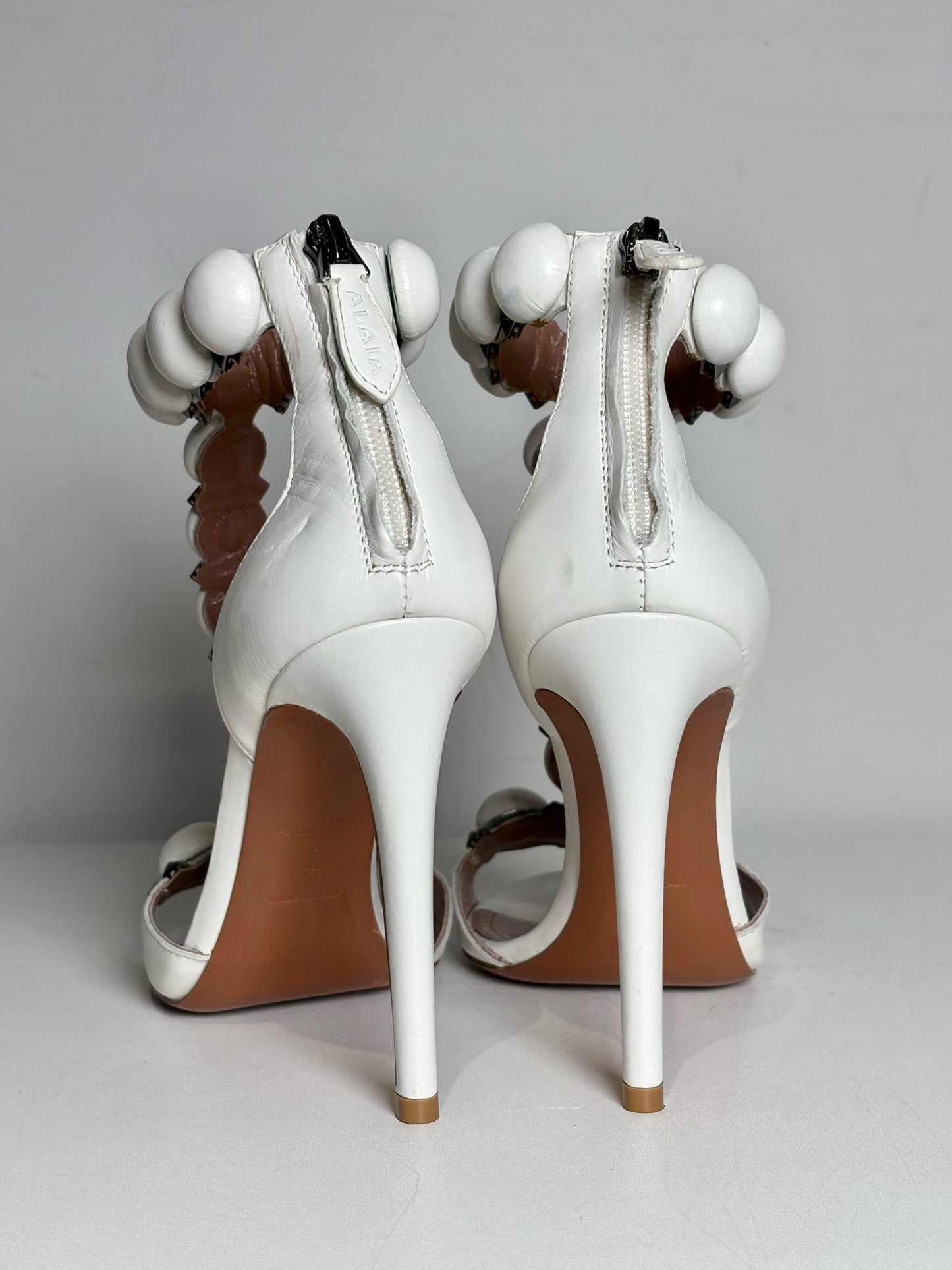 W Shoe Size 38 (8 US) Alaia La Bombe White Leather Women's Pre-owned Heels