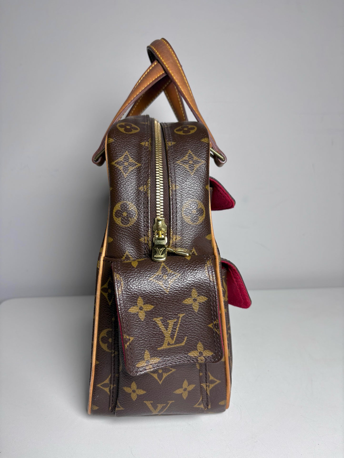 Louis Vuitton Exentri Cite' Monogram Vintage Coated Canvas Pre-owned Brown Purse