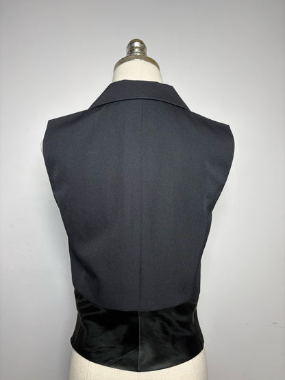 Size 6 Women Atsuro Tayama Black Wool w/Satin Panels Japanese Design Pre-owned Vest