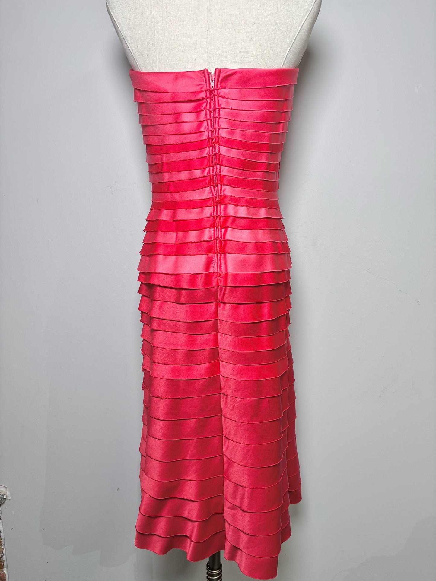 Women Size M T Tadashi Pink Gown