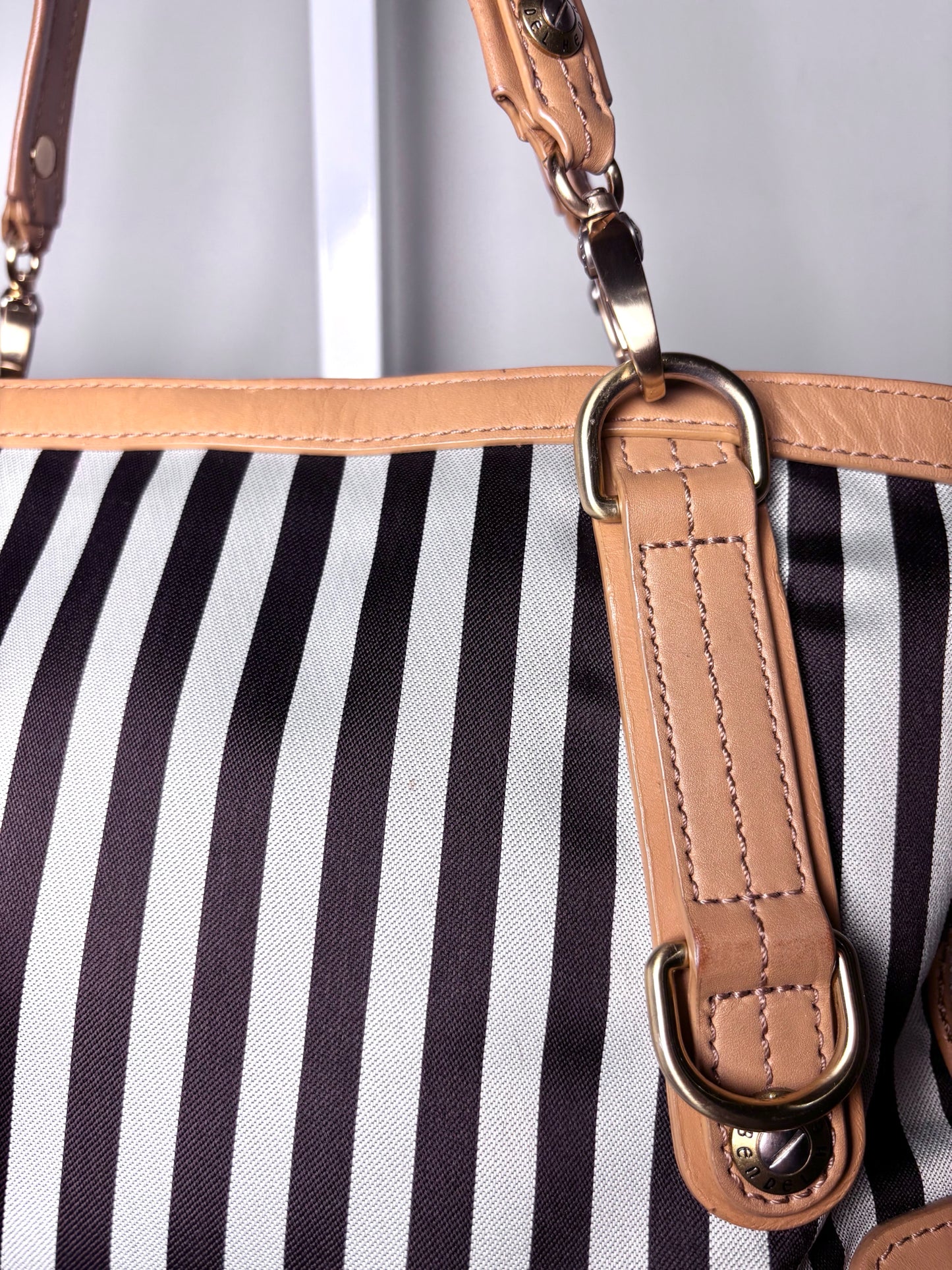 Henri Bendel Signature Centennial Strip 712 5th Ave Tote Pre-owned Purse