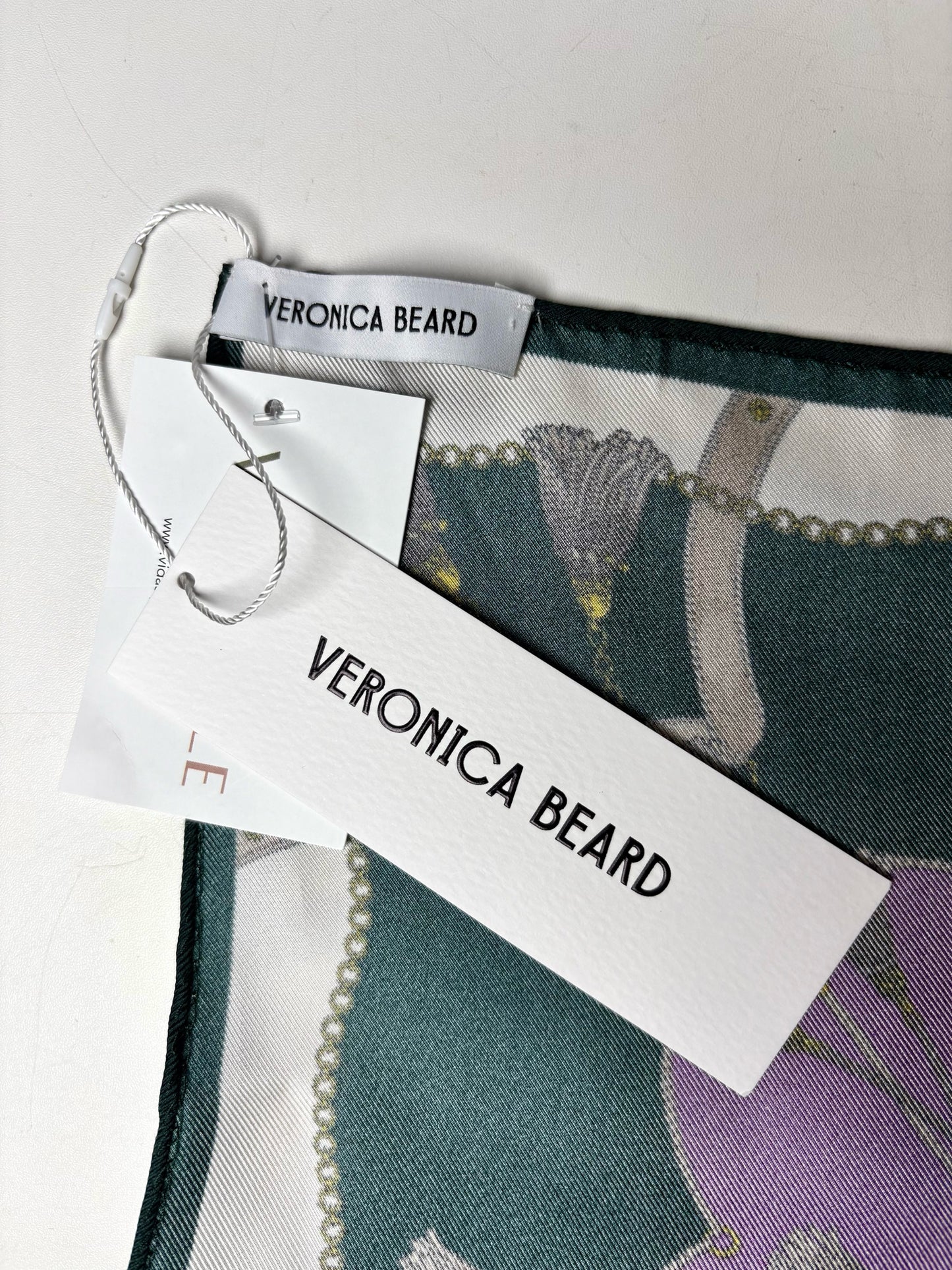 Veronica Beard Geometric Tassels 100% Silk NWT, Pre-owned 16.5" x 16.5" Scarf
