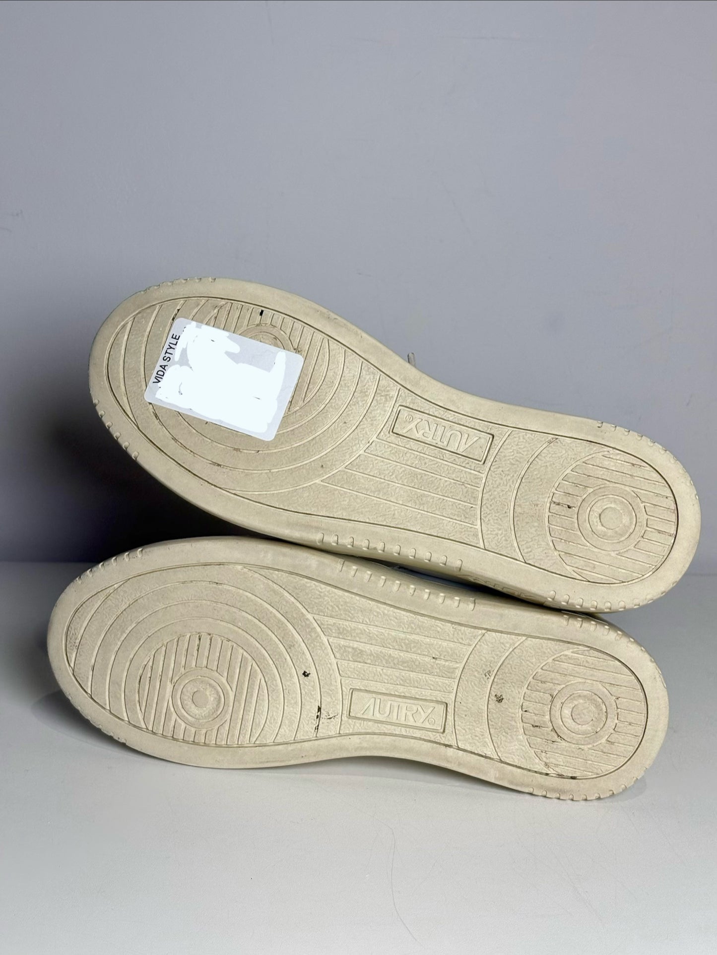 W Shoe Size 38 Autry Beige, White, Yellow Leather & Suede Women's Sneakers