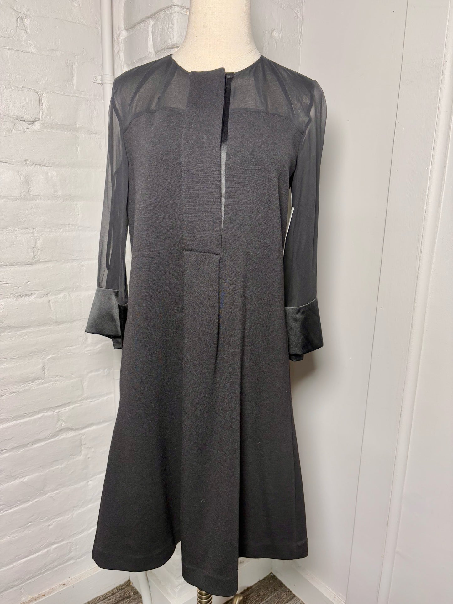 Women Size 4 Diane Von Furstenberg Black Solid Sheer Sleeves Silk, Wool Dress