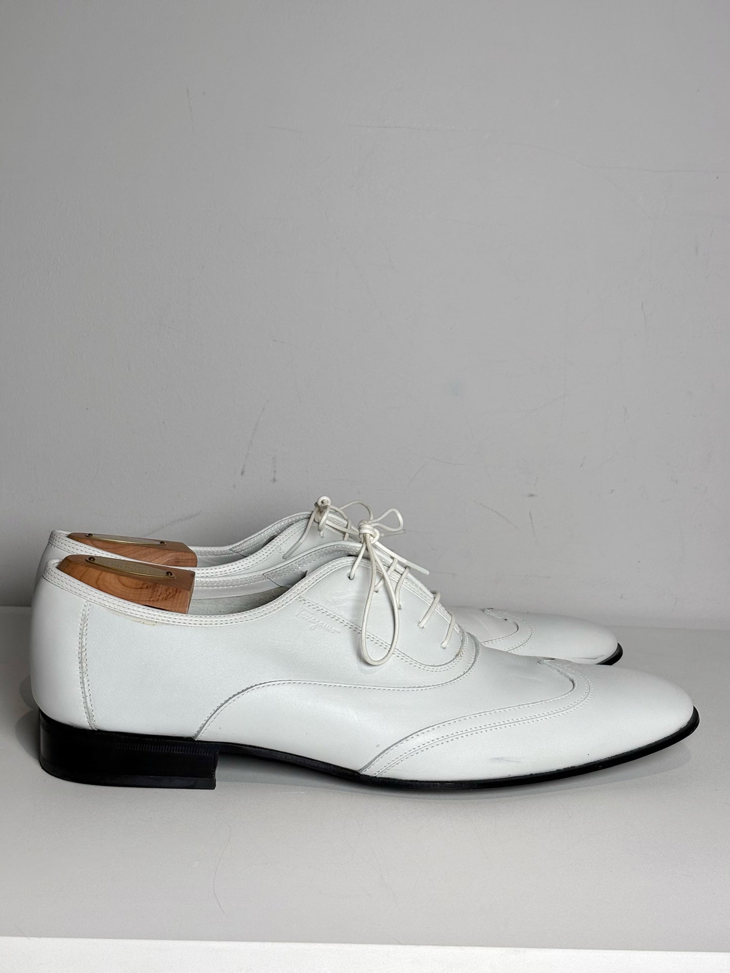 Men's Salvatore Ferragamo White Wingtip Leather Dress Pre-owned Shoes Sz 12