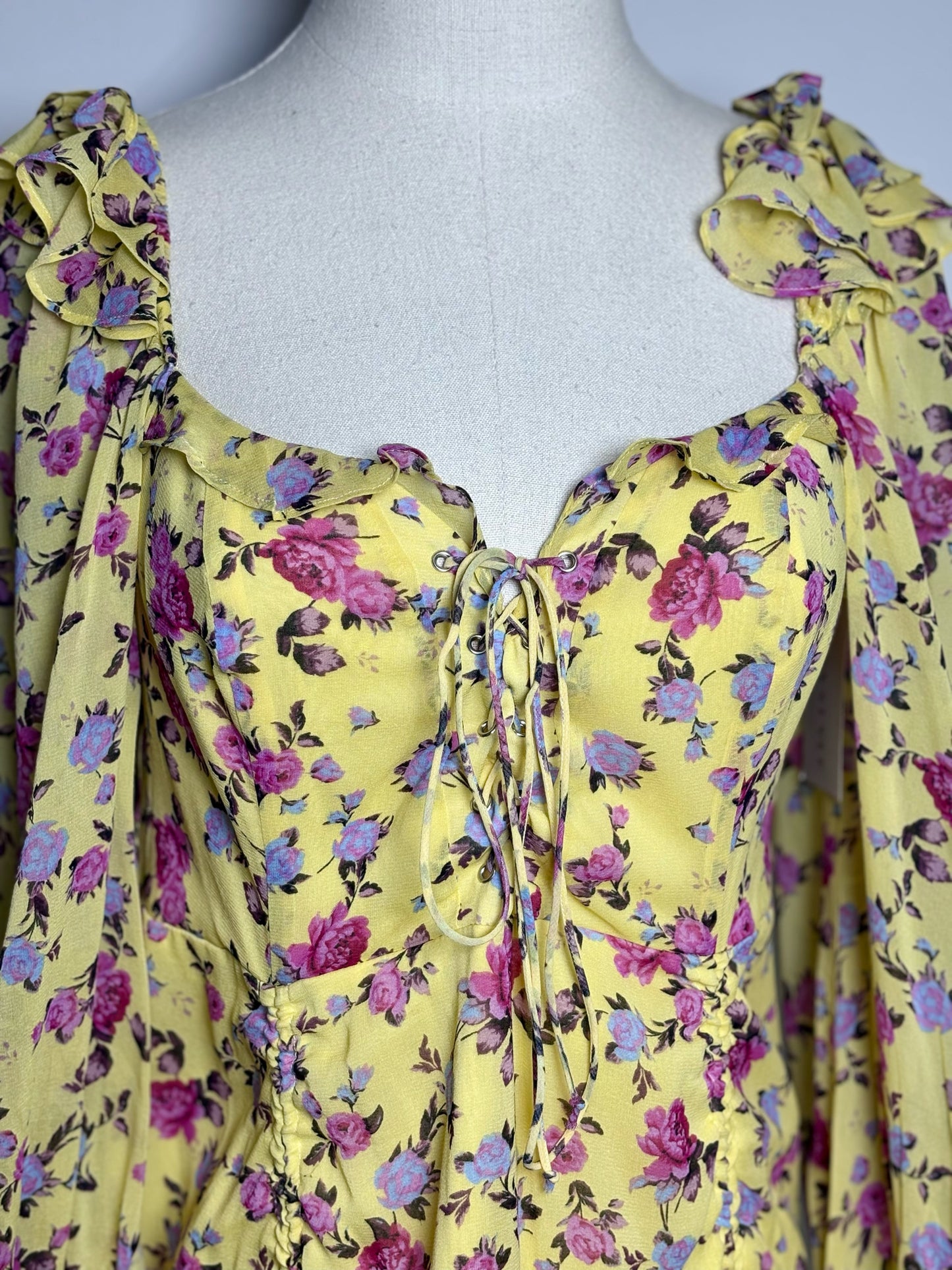 Women Size L For Love & Lemons Yellow Floral Print 92% Silk  Dress