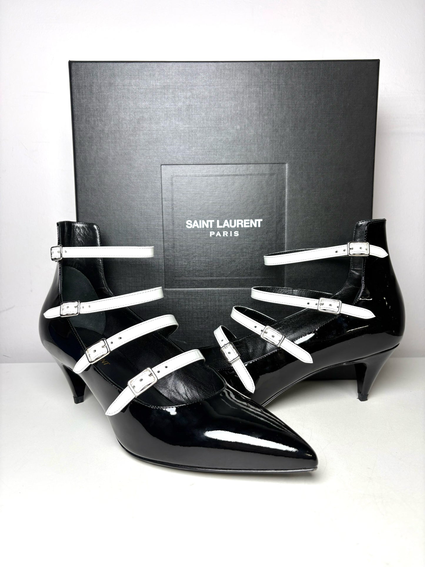 W Shoe Size 39 Saint Laurent Black & White Patent Leather Pre-owned Pump