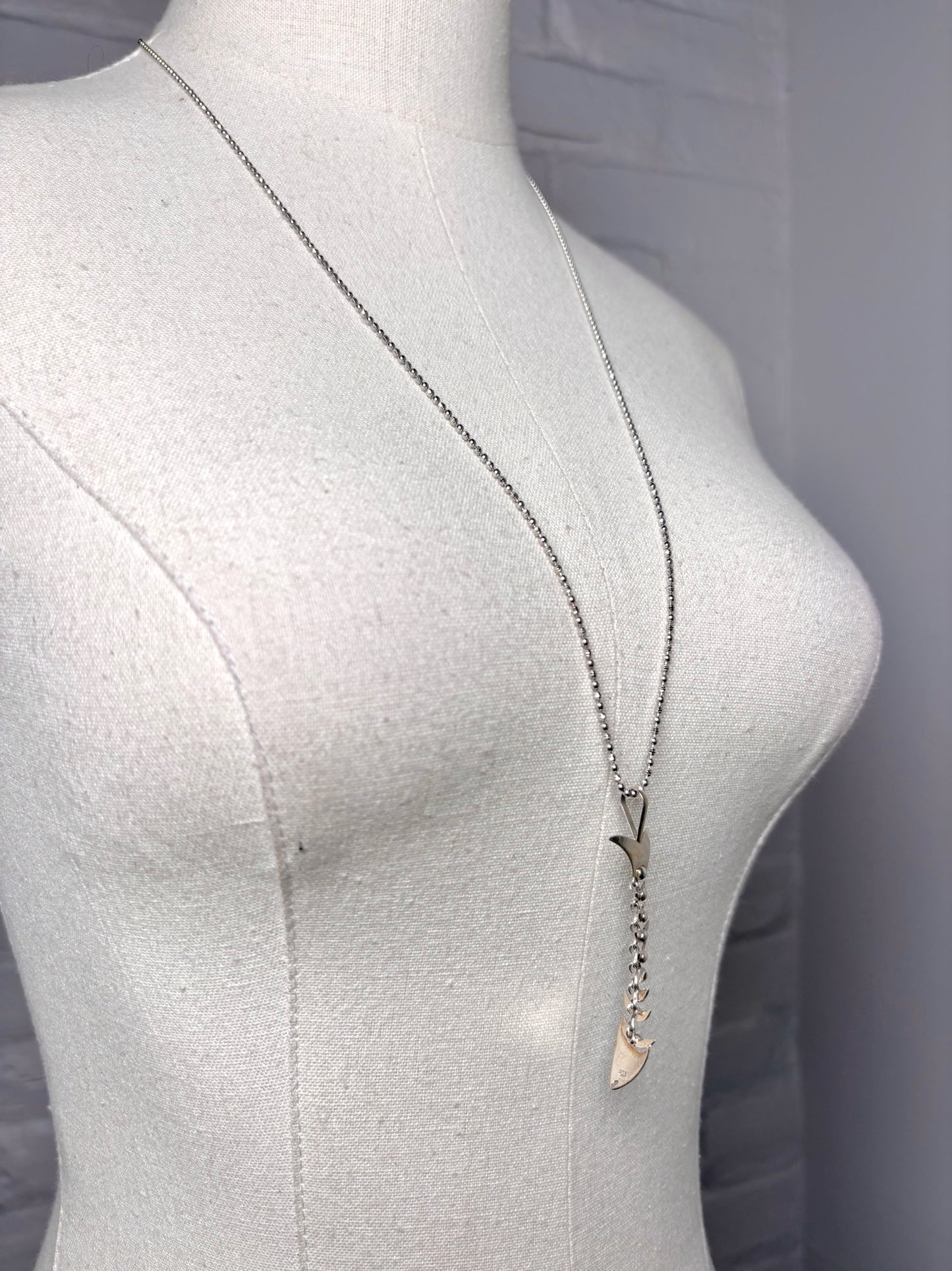 No Label Fish Skeleton Sterling Silver Diamond Cut Chain Necklace