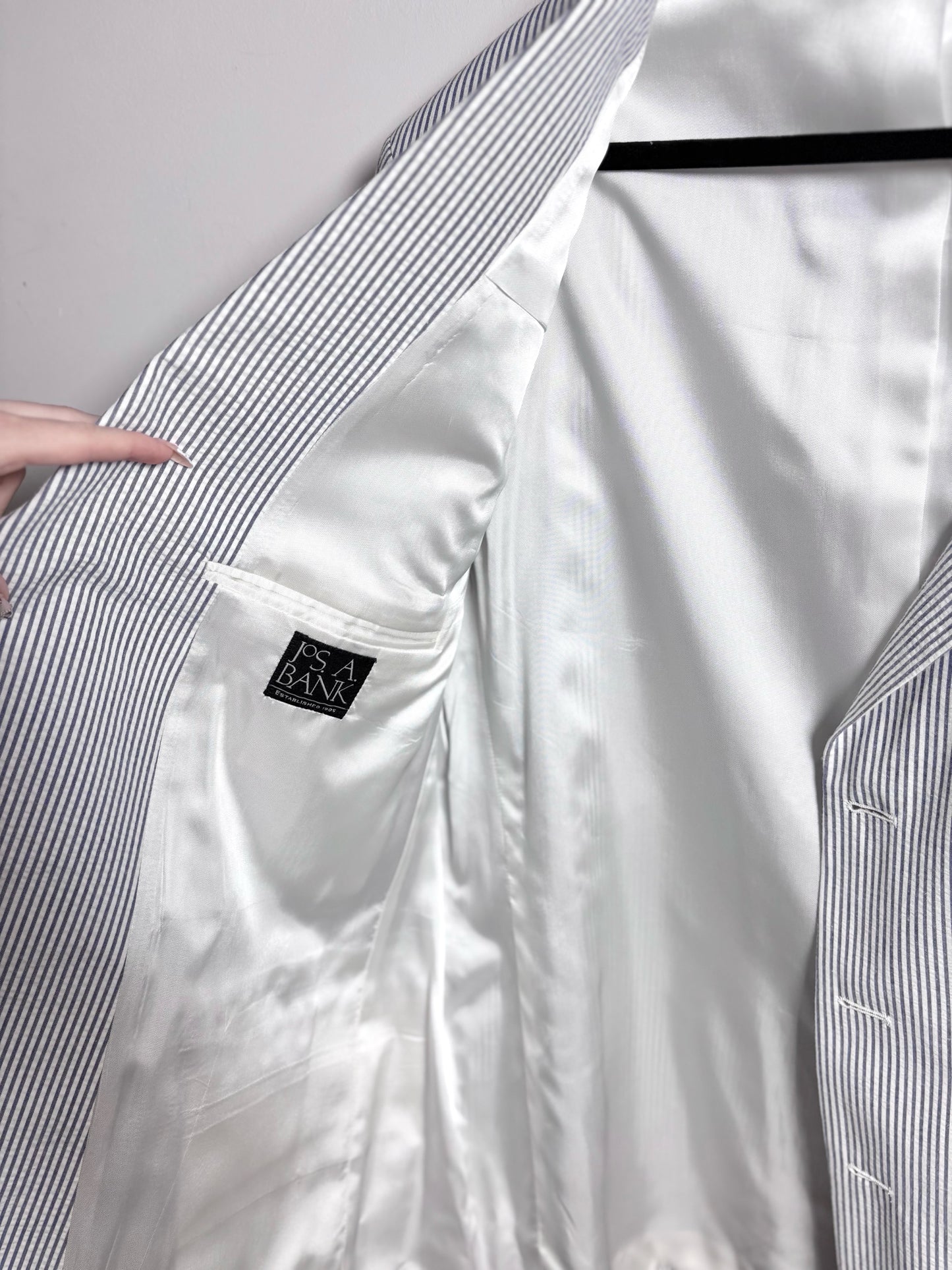 Jos. A. Bank Blue & White 100% Cotton Searsucker Men's 46R Suit NWT Pre-Owned