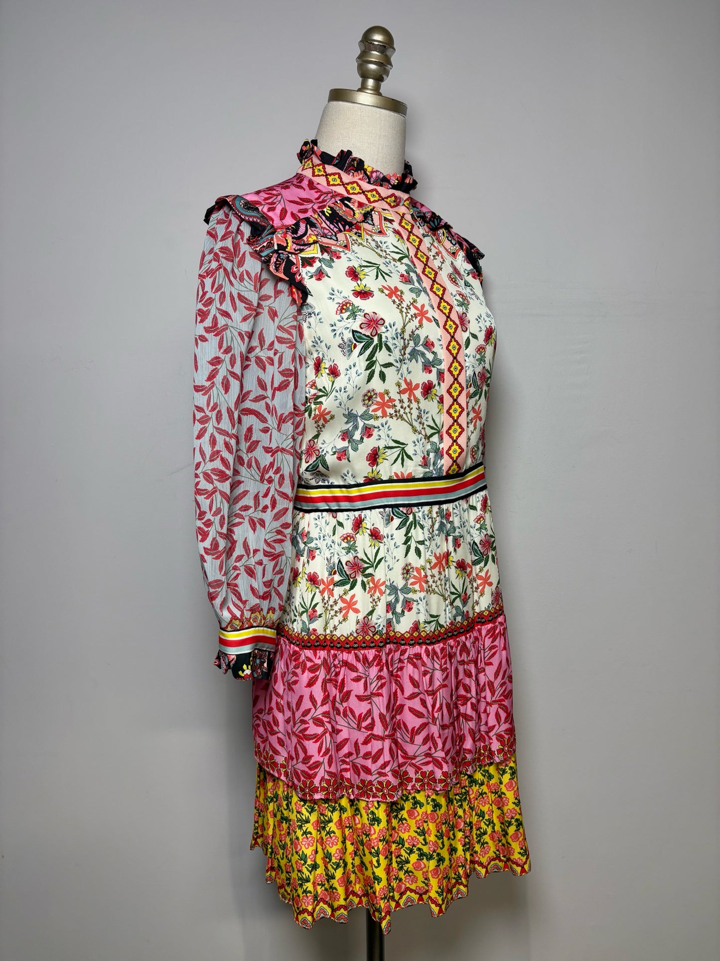 Size 6 (M) Alice + Olivia Multi-Color Floral Women's 100% Viscose Dress