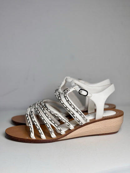 Chanel Women Shoe Sz 41 White Lambskin Leather Chain Detail Pre-owned Sandal
