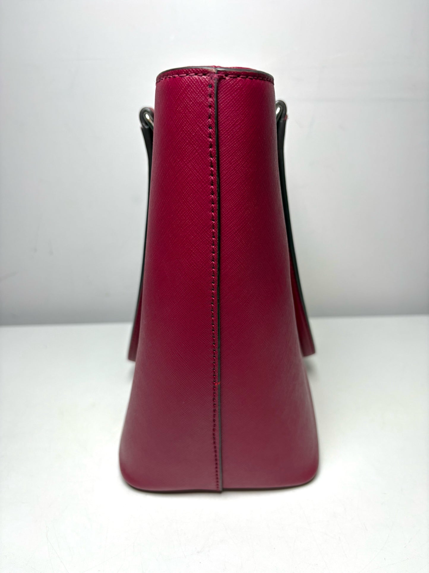 Kate Spade New York Saffiano Leather Pre-owned Raspberry Tote Bag