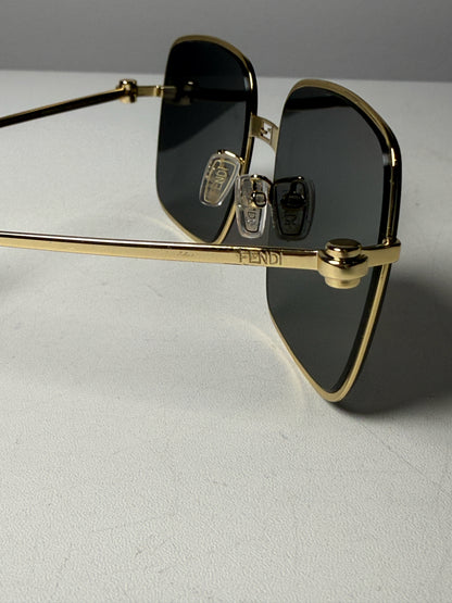 Fendi Baguette FE40123U Women's Pre-owned Gold Metal Rectangle Sunglasses