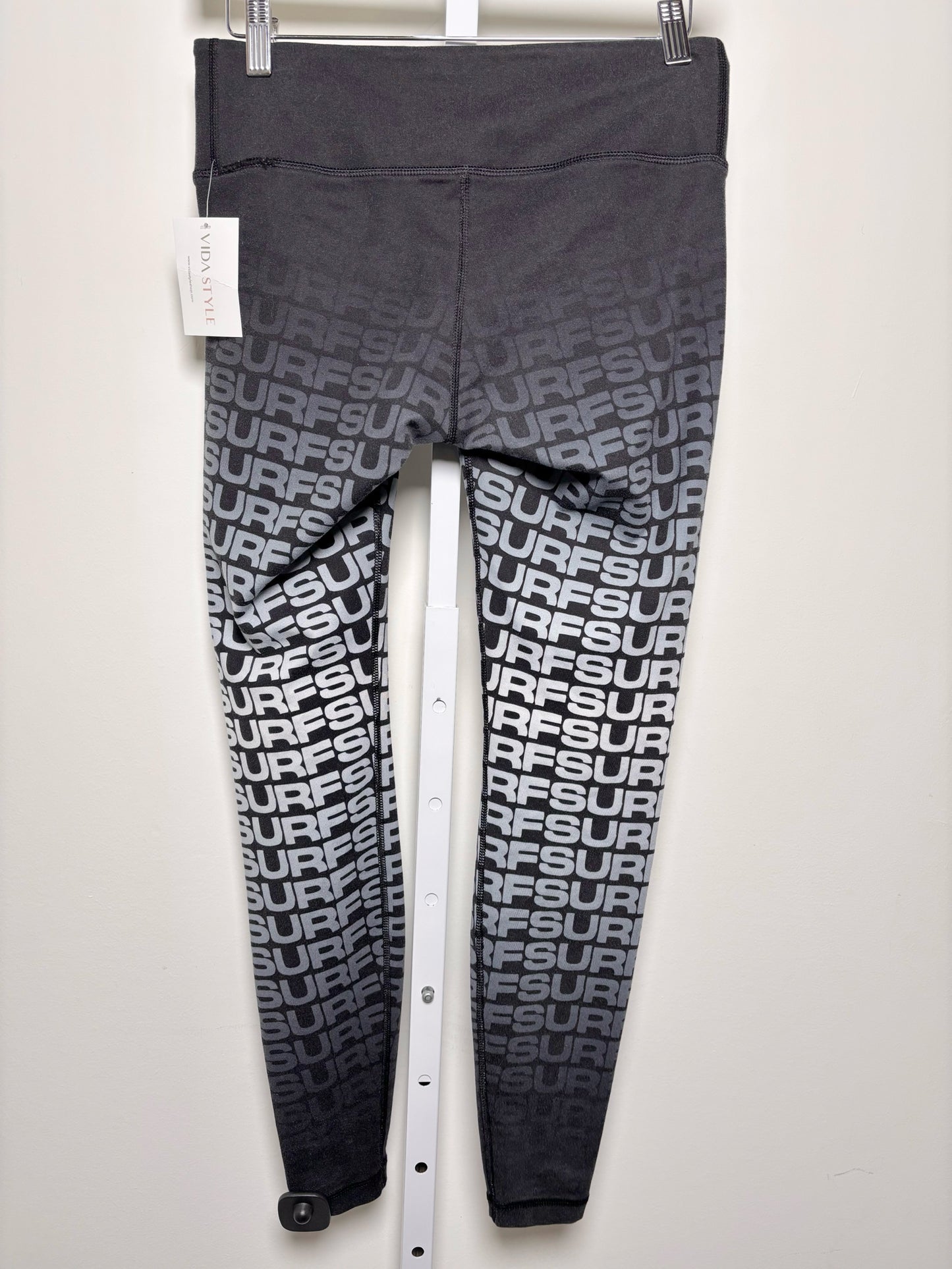 Women Size M Aviator Nation Black, gray Words Leggings