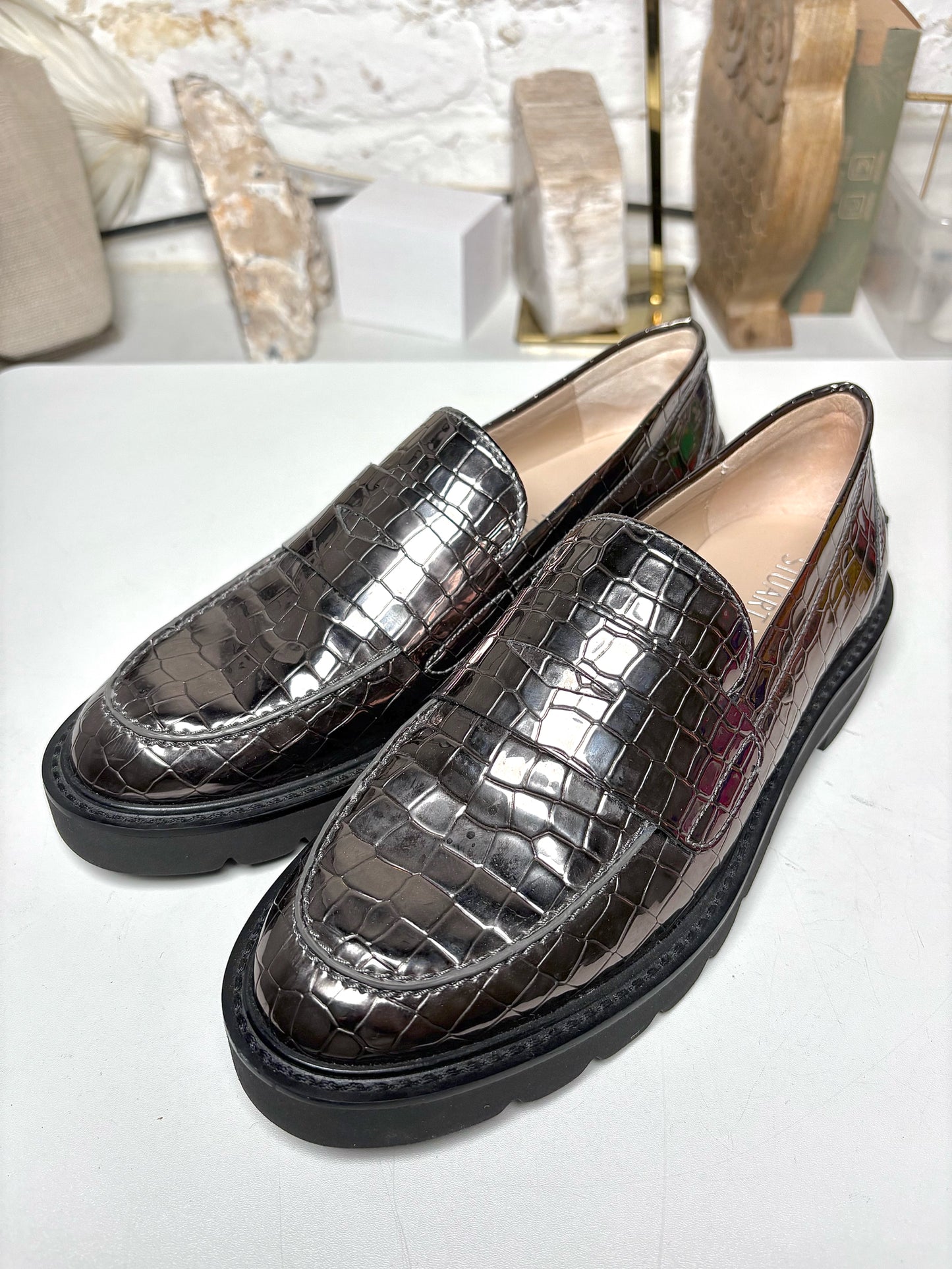 W Shoe Size 8 Stuart Weitzman Silver Croc Embossed NWOT Loafers