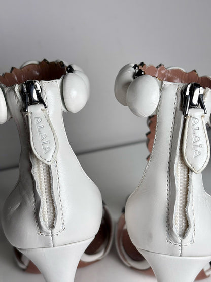W Shoe Size 38 (8 US) Alaia La Bombe White Leather Women's Pre-owned Heels